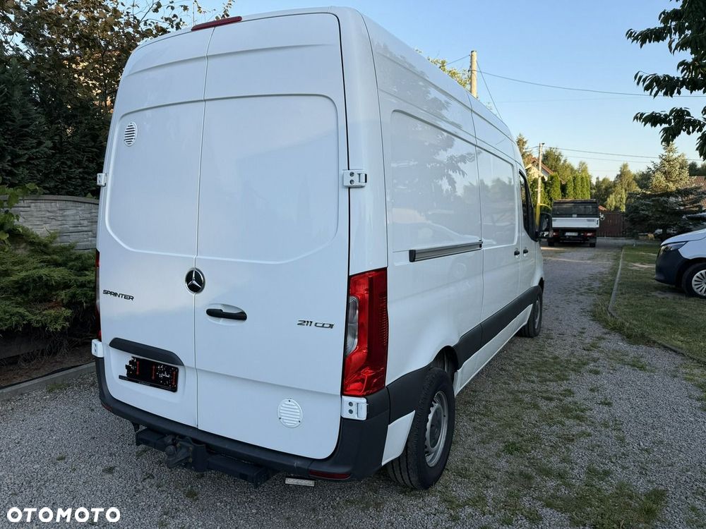 Mercedes-Benz Sprinter - 4