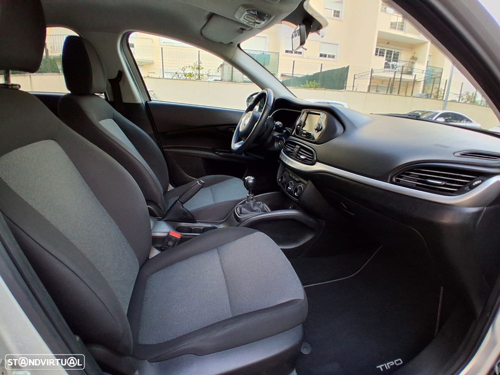 Fiat Tipo Station Wagon 1.4 Lounge - 21