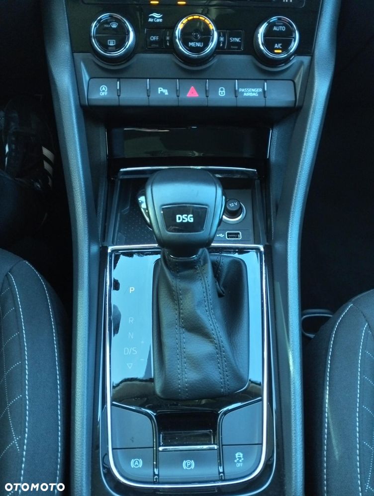 Skoda Karoq 1.6 TDI SCR DSG Ambition - 40