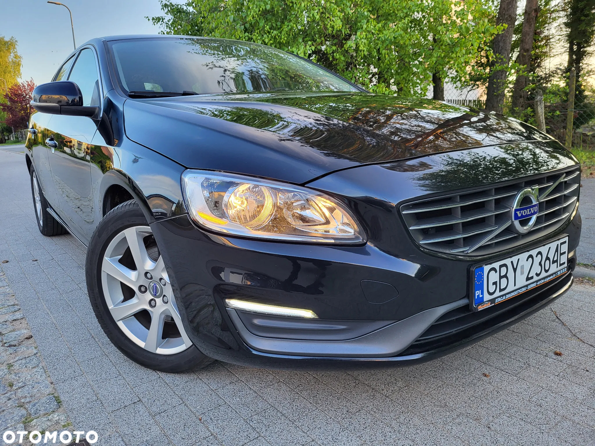 Volvo V60 D4 Drive-E Ocean Race - 11