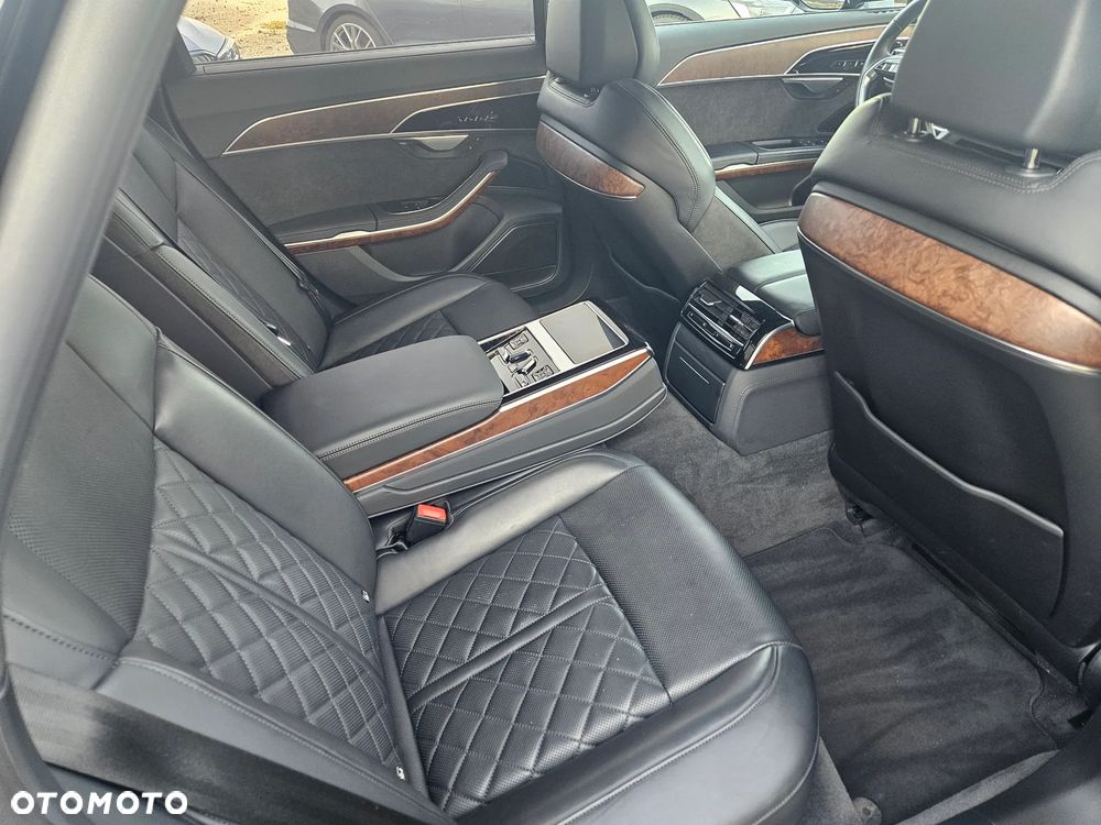 Audi A8 50 TDI quattro tiptronic - 26