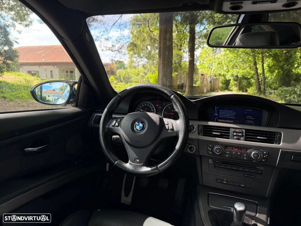 BMW 320 d Coupe - 12