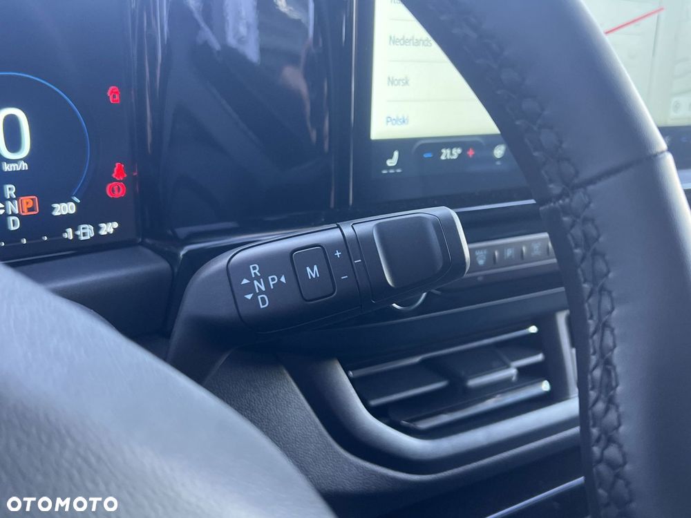 Ford Tourneo Custom - 26