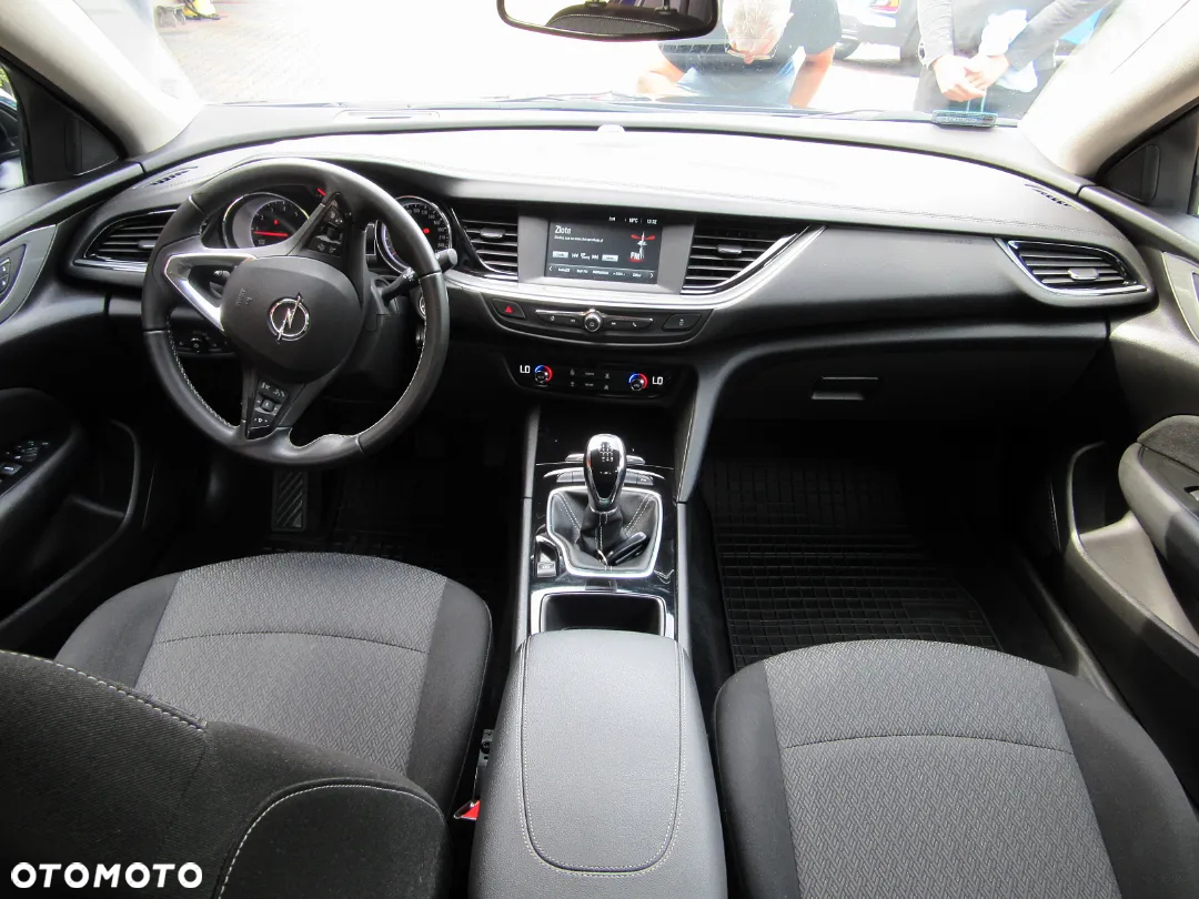 Opel Insignia 1.5 T Exclusive S&S - 9