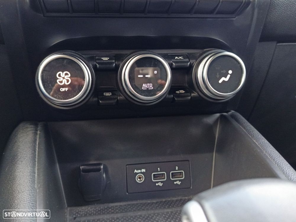 Renault Captur 1.6 E-Tech Plug-In Exclusive - 17