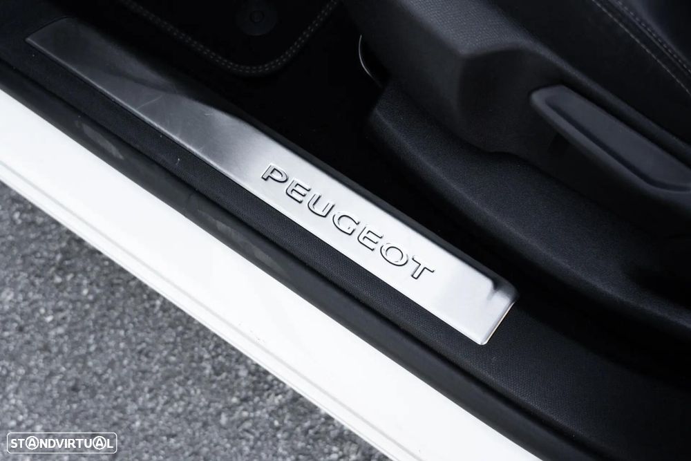 Peugeot 3008 1.2 PureTech GT Line - 41