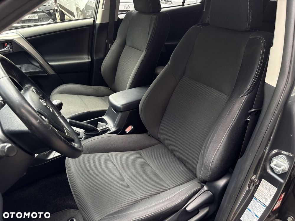 Toyota RAV4 - 12