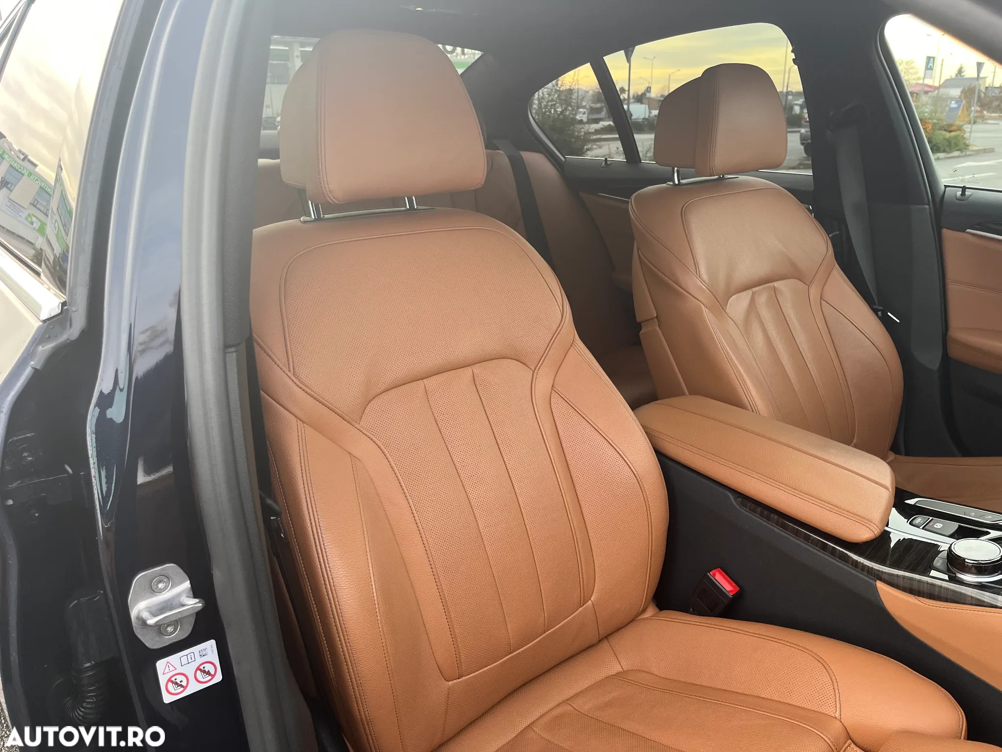 BMW Seria 5 520d Aut. Luxury Line - 30