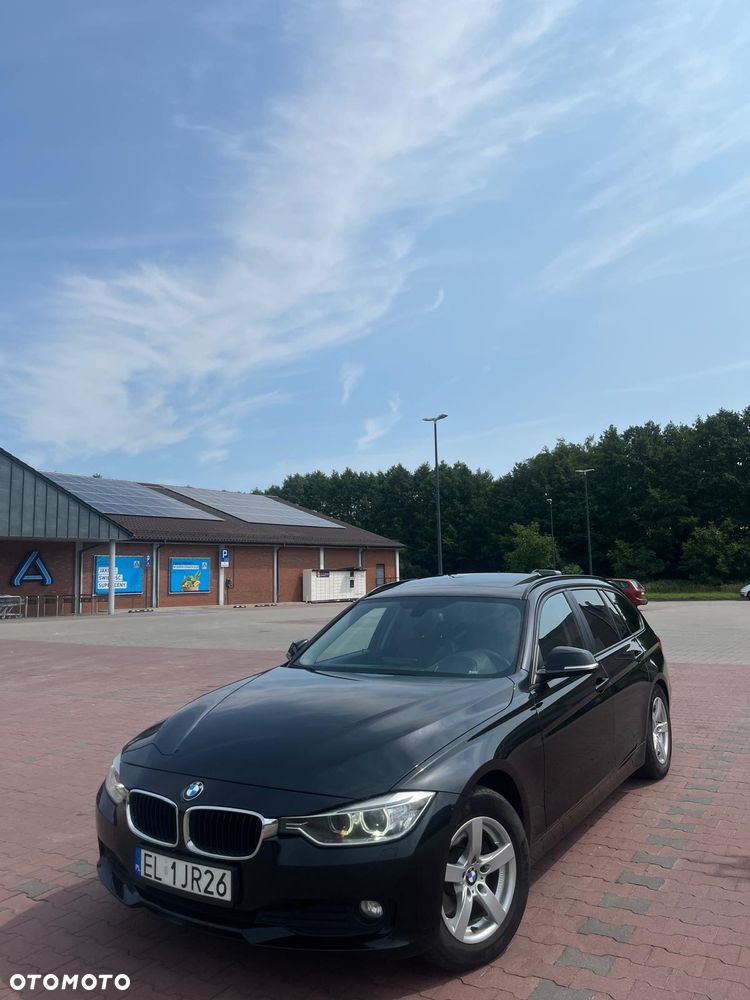 BMW Seria 3 320d xDrive Sport Line - 7