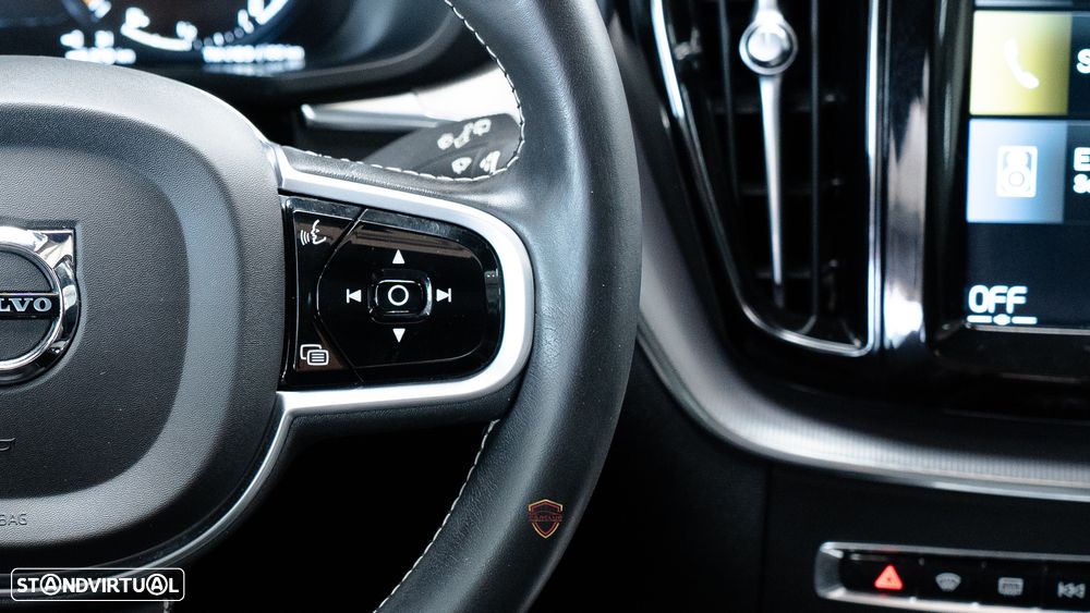 Volvo XC 60 2.0 T8 PHEV Polestar Engineered AWD - 25