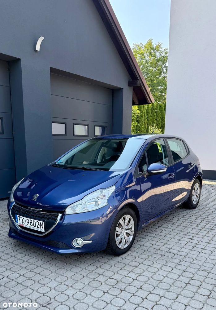 Peugeot 208 - 2