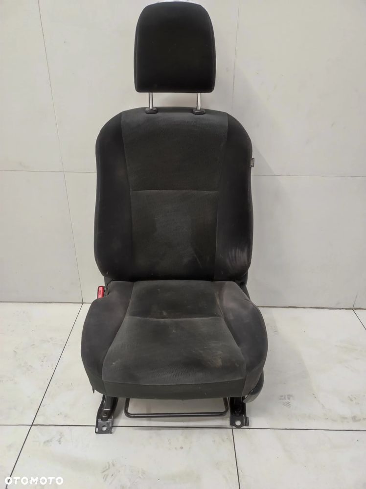 Fotel kierowcy lewy przód Toyota Land Cruiser 150 J15 lift - 1