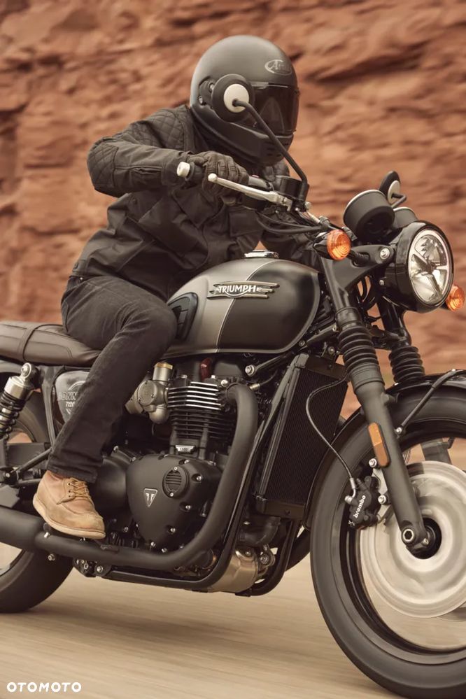 Triumph Bonneville - 6