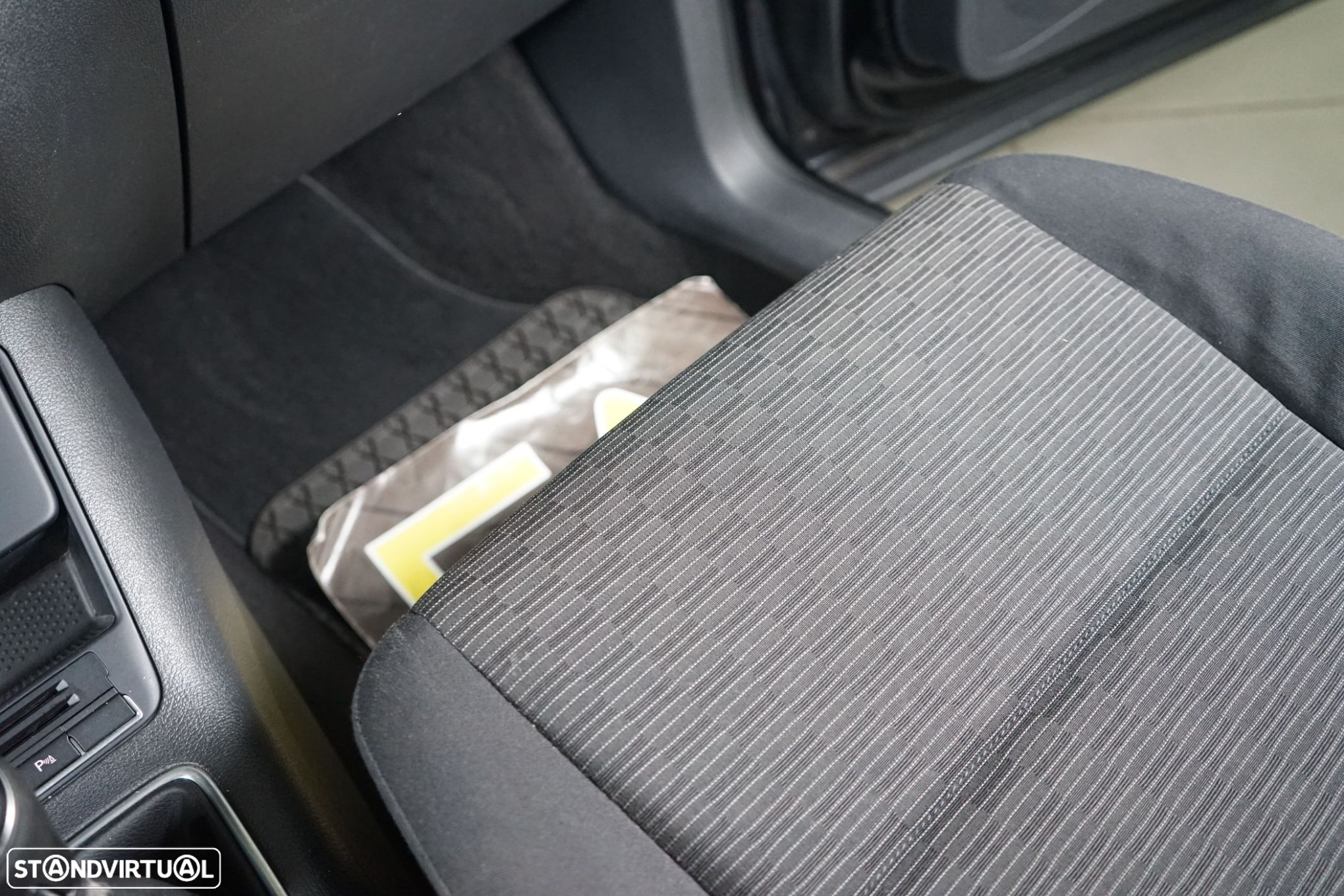 VW Tiguan 2.0 TDi Cup BlueMotion - 35