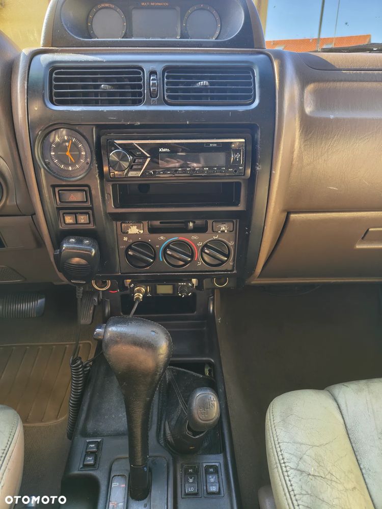 Toyota Land Cruiser - 3