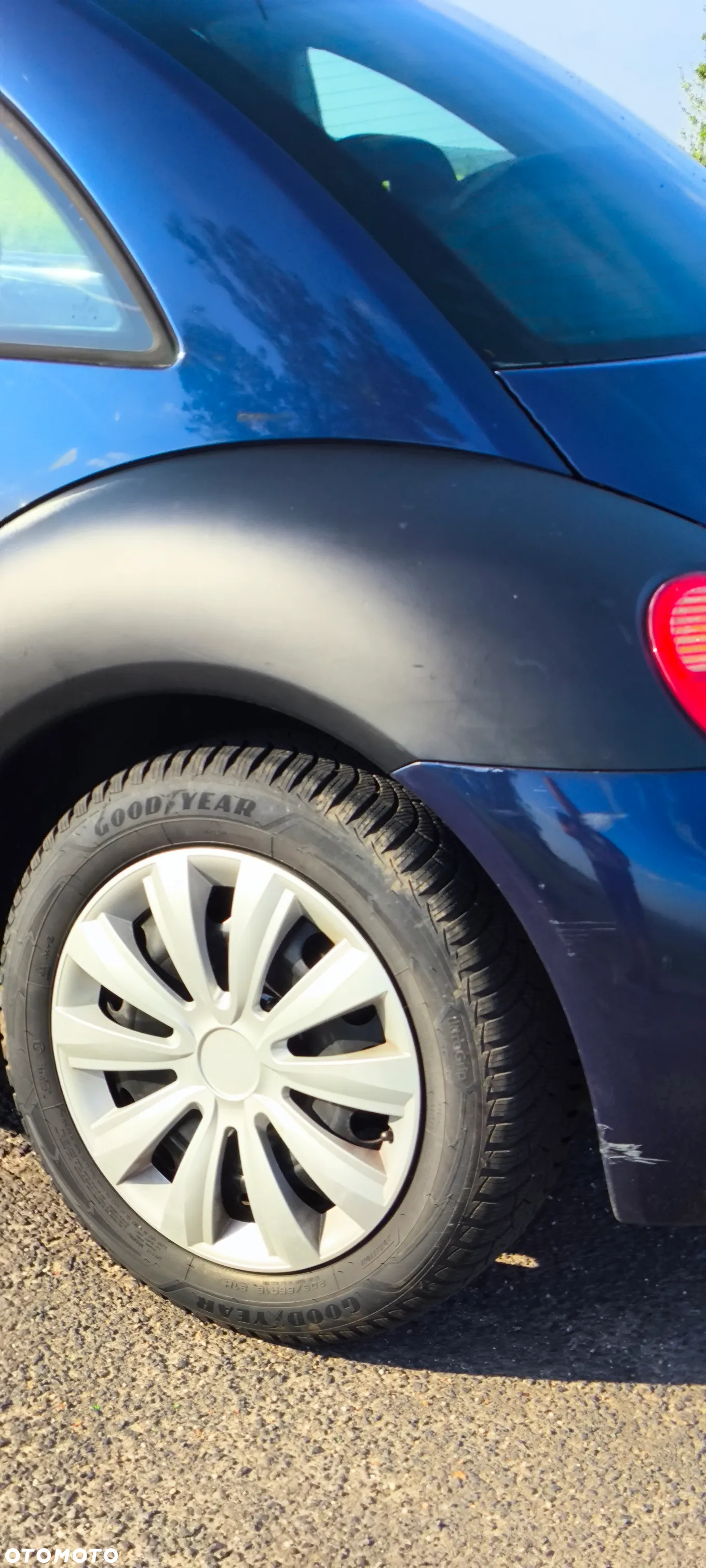 Volkswagen New Beetle - 6