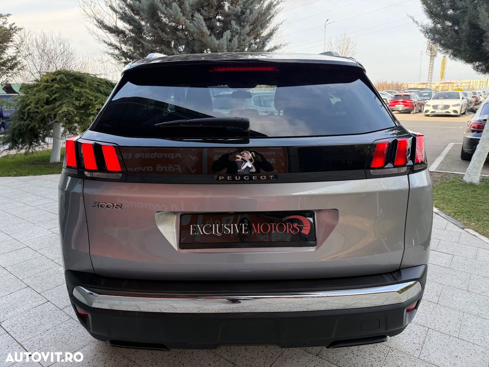 Peugeot 3008 PureTech 130 Stop & Start GPF EAT8 Crossway - 32