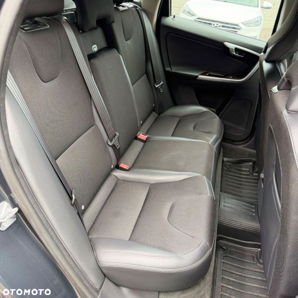 Volvo XC 60 - 29