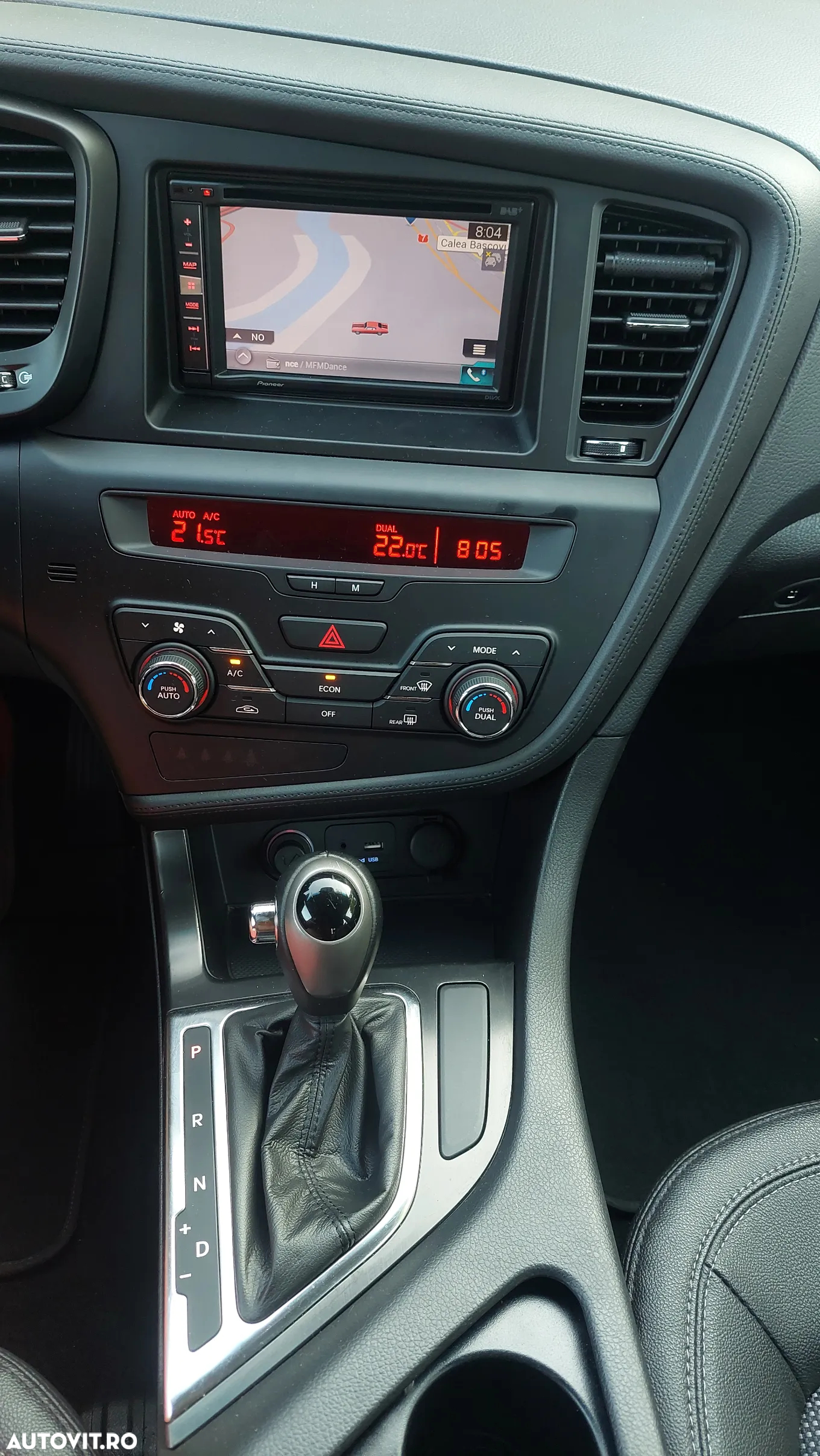 Kia Optima 2.0 CVVT Hybrid Attract - 12