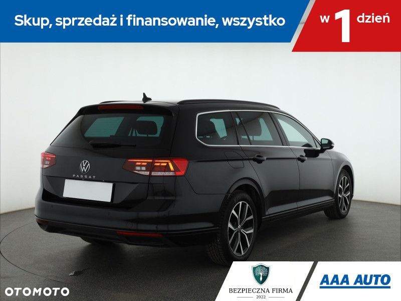 Volkswagen Passat Variant - 7