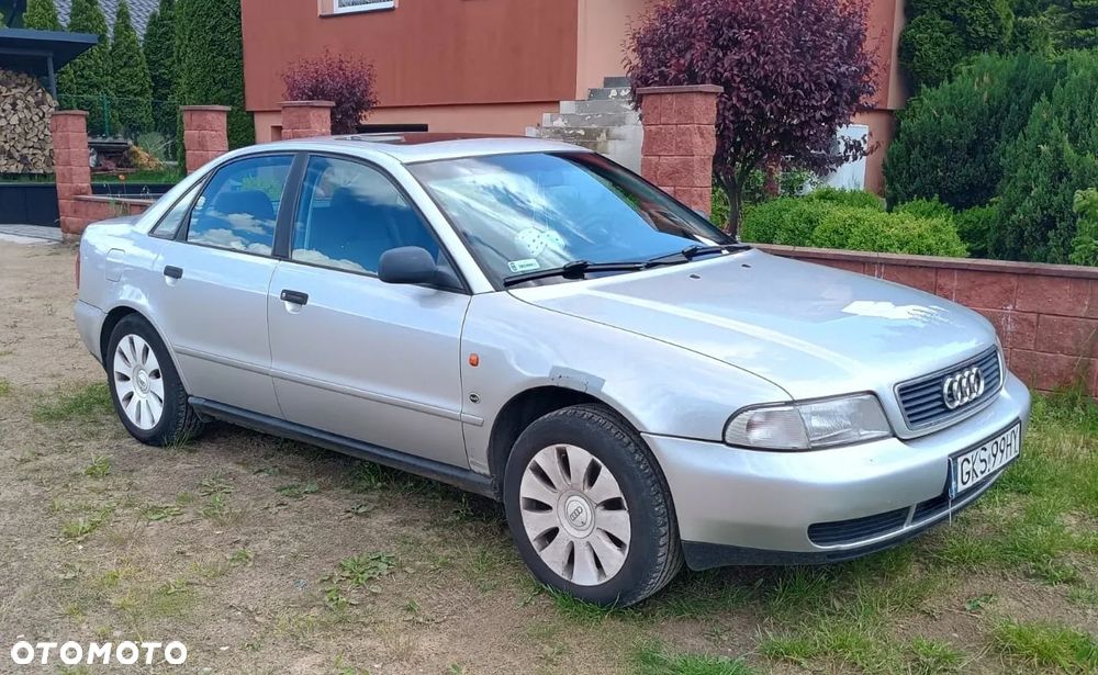 Audi A4 Limousine - 1