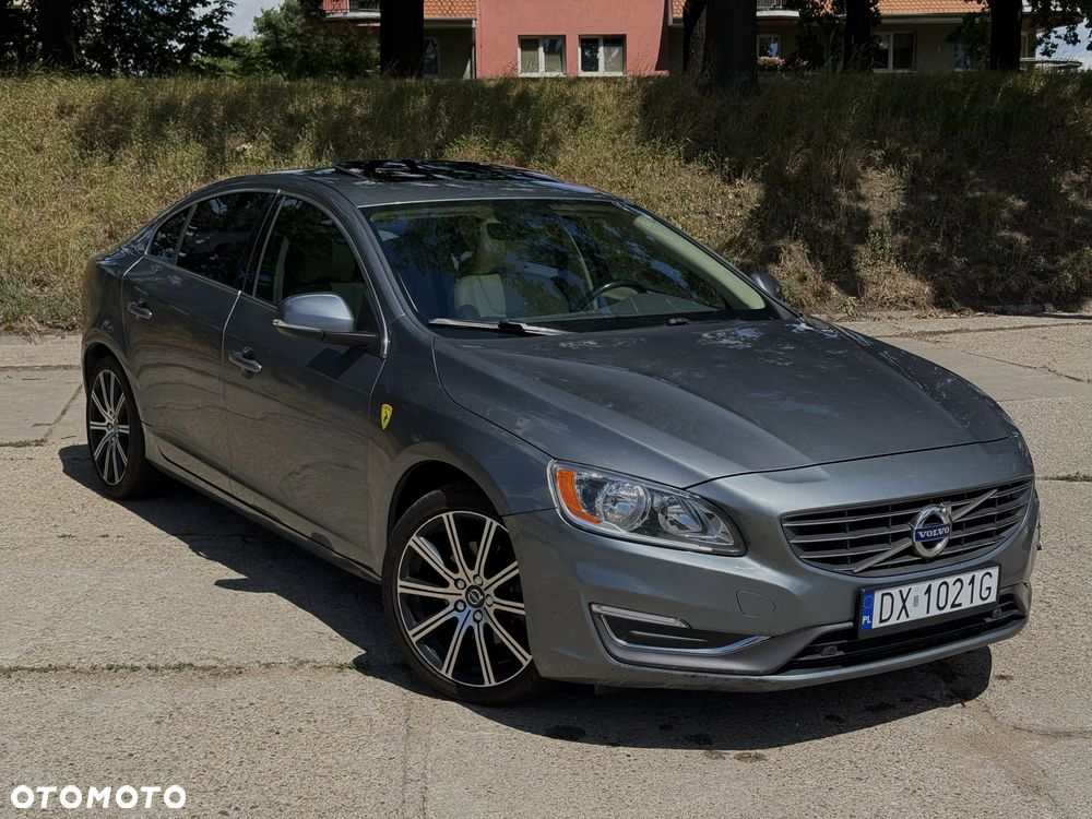 Volvo S60 - 1