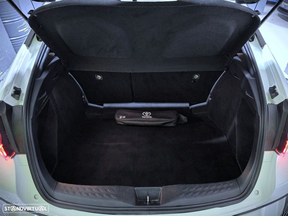 Toyota C-HR 1.8 HSD Lounge - 35