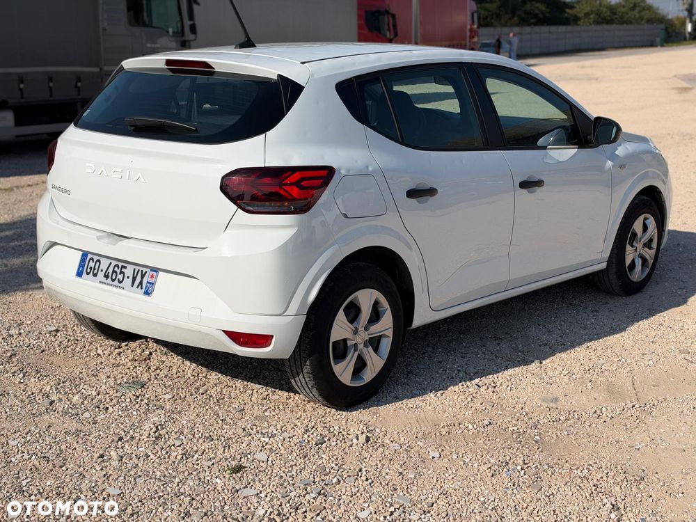 Dacia Sandero - 5