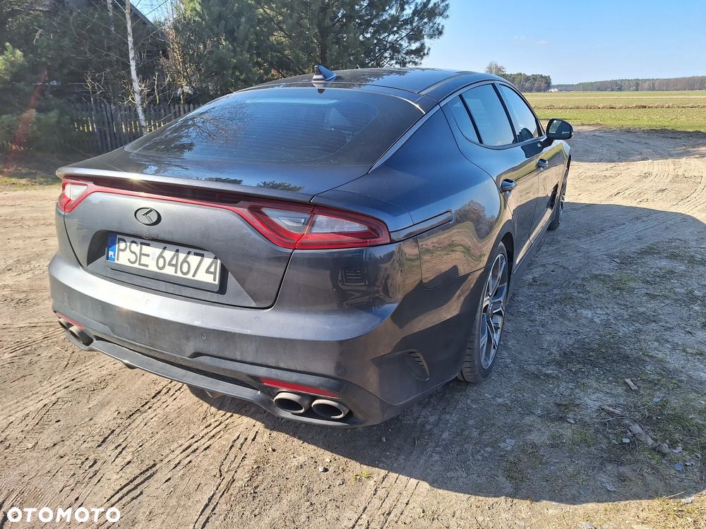Kia Stinger 3.3 T-GDI V6 GT AWD - 17