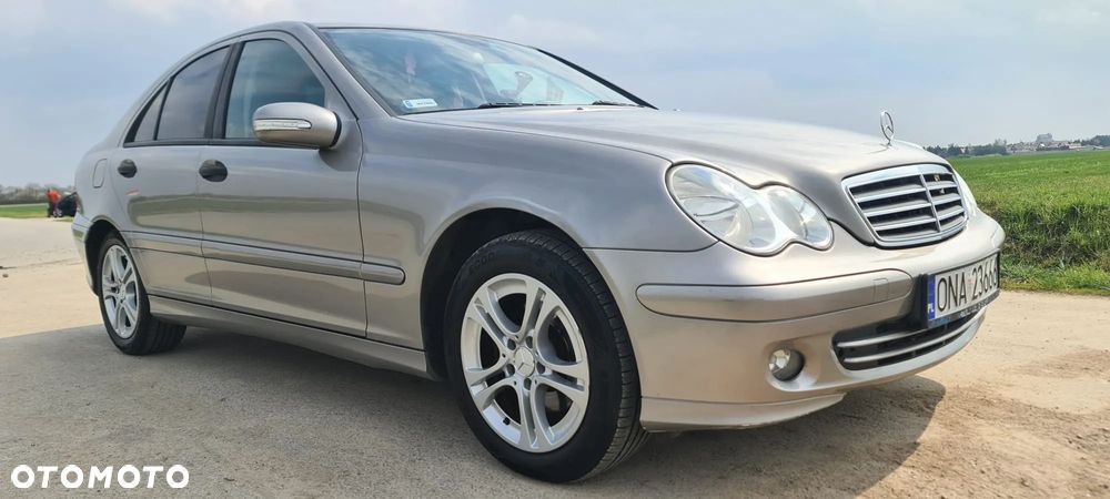 Mercedes-Benz Klasa C 200 T CDI Classic - 1