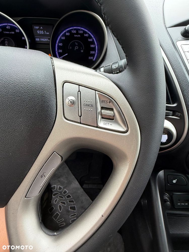 Hyundai ix35 2.0 Premium 2WD - 30