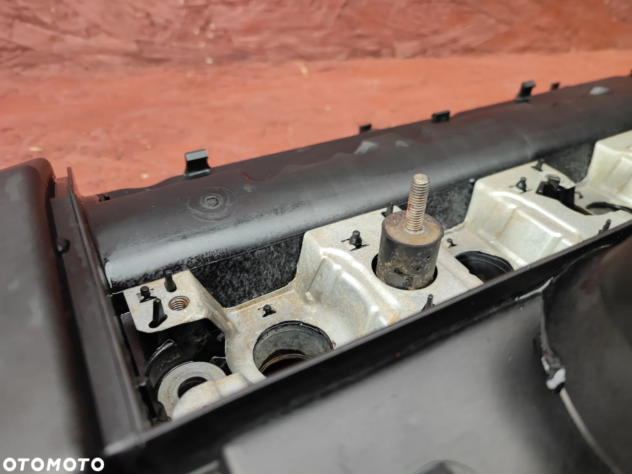 BMW E38 / E39 / E46 / E60 / E53 / Z3 /ORYGINALNA POKRYWA ZAWORÓW DO SILNIKÓW GAMY M52BTU / M54 NA CEWKI PRZYKRĘCANE 2X VANOSY  ( M52B20TU / M52B25TU / M52B28TU ORAZ M54B22 / M54B25 / M54B30 ) O NR. 1 432 928 / 1 432 929 OEM - 10