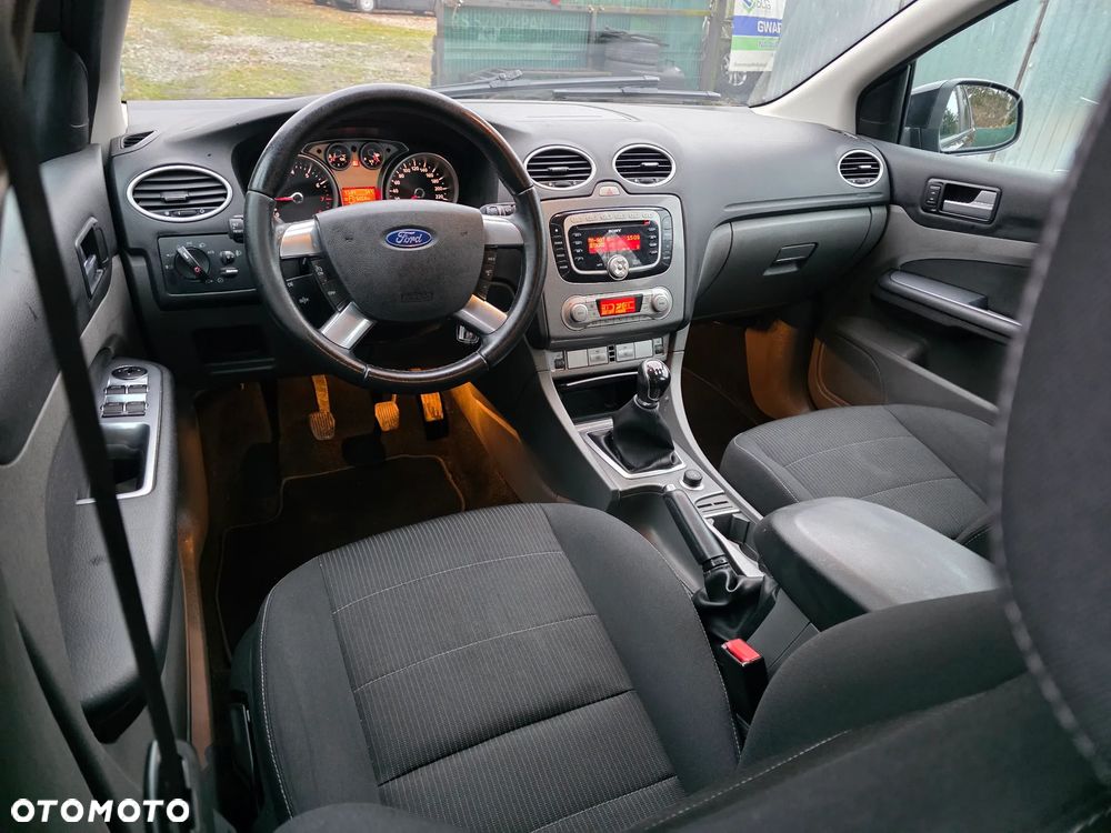 Ford Focus 1.8 Titanium - 5