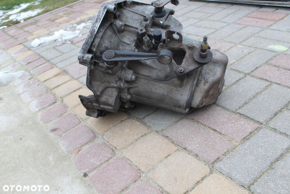 SKRZYNIA BIEGÓW PEUGEOT PARTNER I 1.4 20CD35 - 5