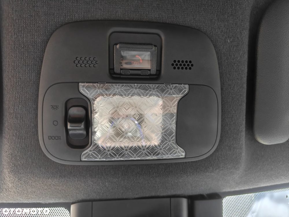 Toyota Aygo X 1.0 VVT-i Executive CVT - 16