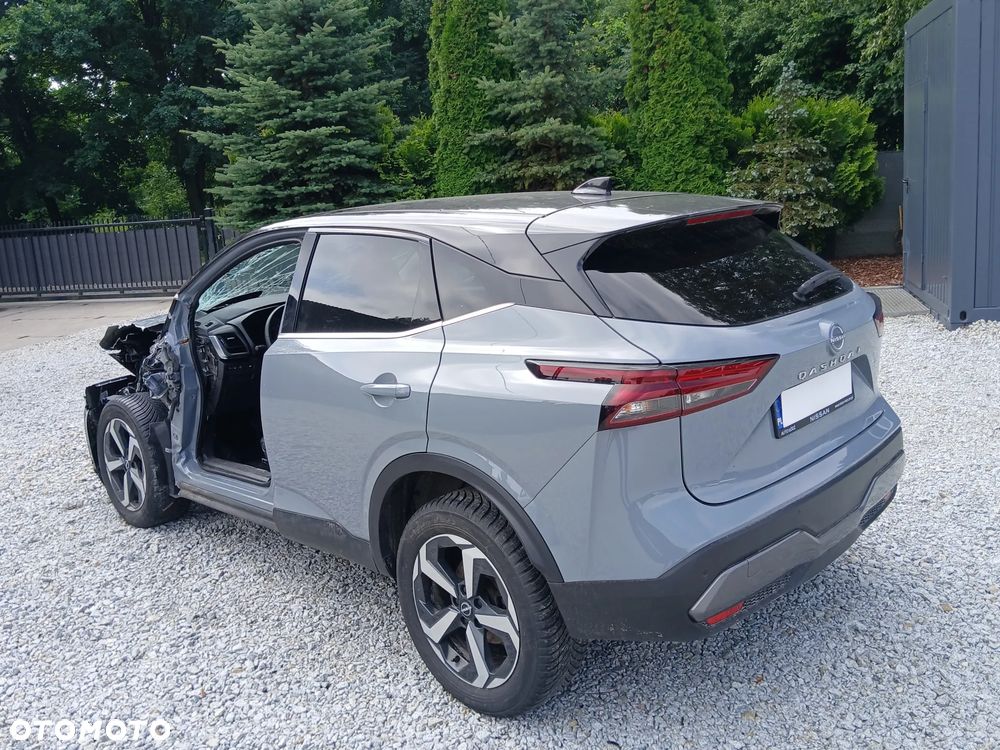 Nissan Qashqai 1.3 DIG-T MHEV Premiere Edition Xtronic - 4