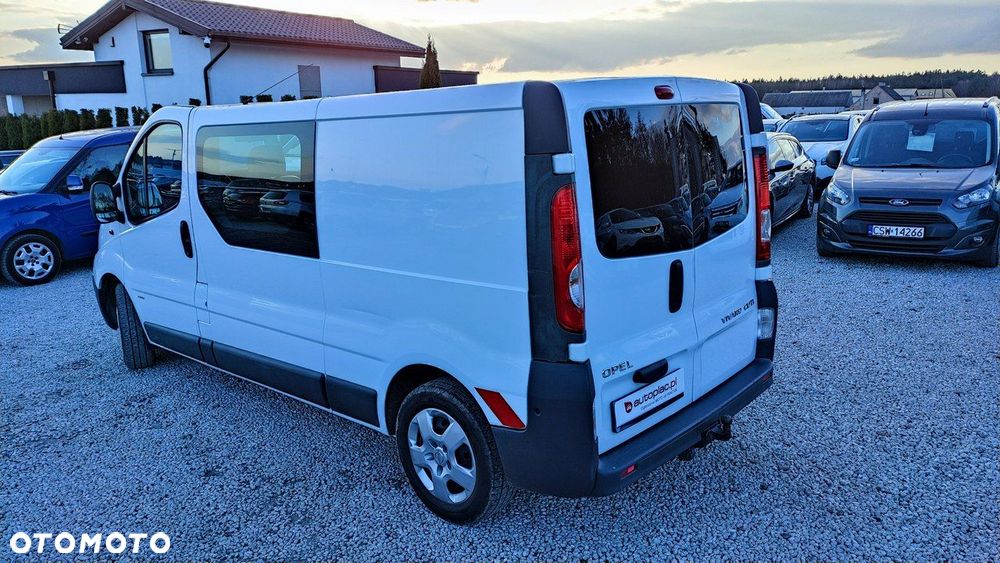 Opel Vivaro - 13
