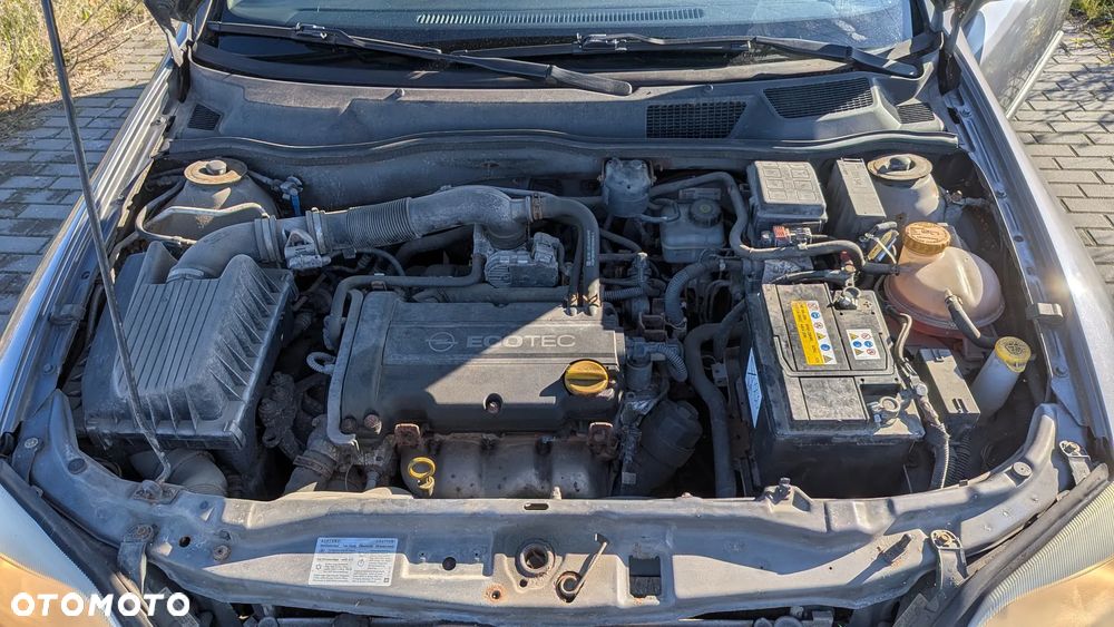 Opel Astra 1.4 Enjoy - 19