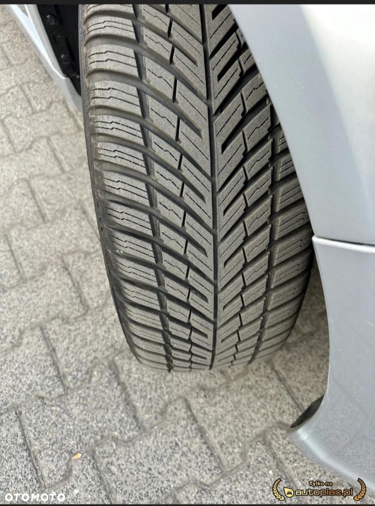 Mitsubishi Grandis - 19