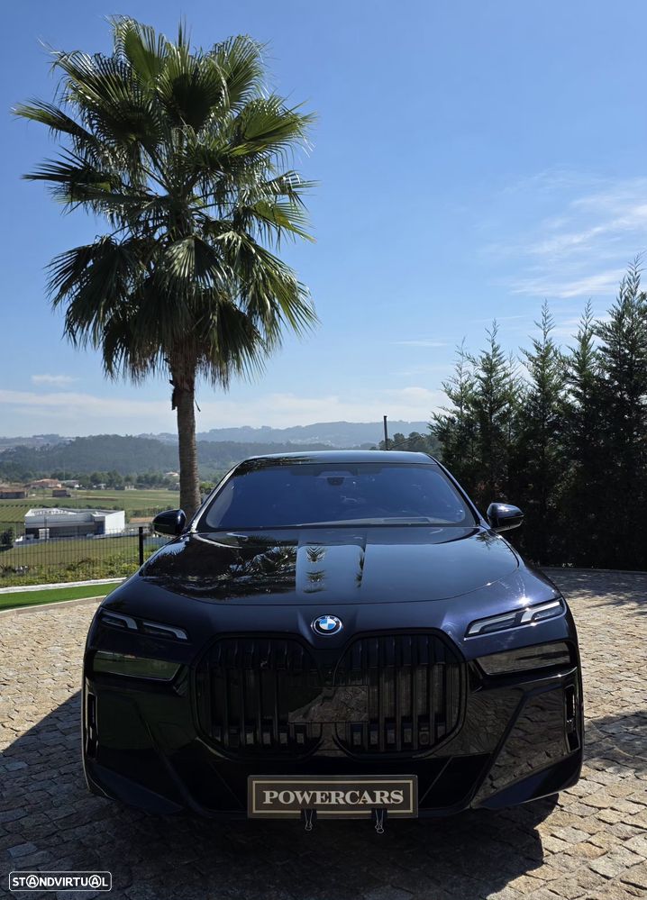 BMW i7 xDrive50 - 10