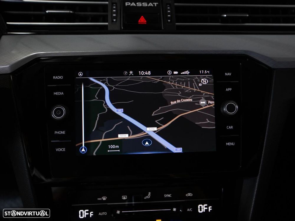 VW Passat Variant 2.0 TDi Business DSG - 22