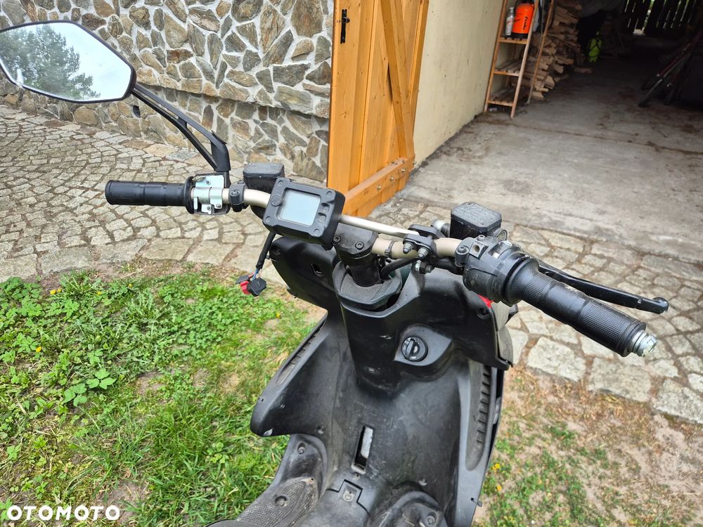 Yamaha Aerox - 5