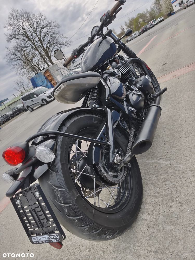Triumph Bonneville Bobber - 6