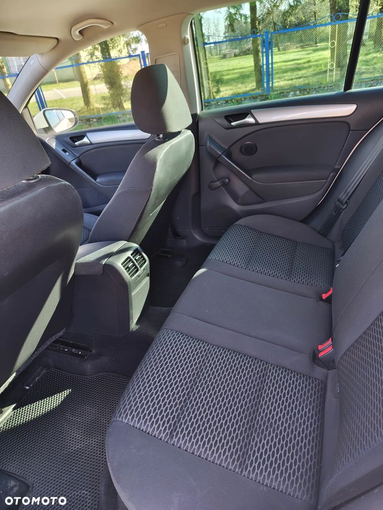 Volkswagen Golf 1.6 TDI Comfortline - 12