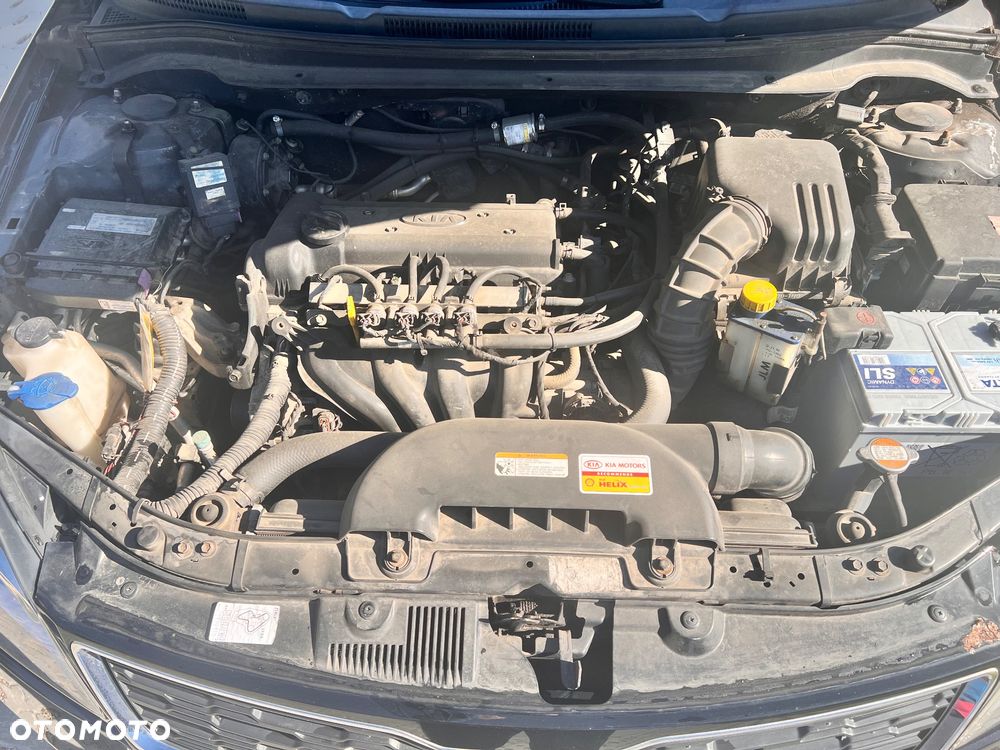 Kia Ceed - 9