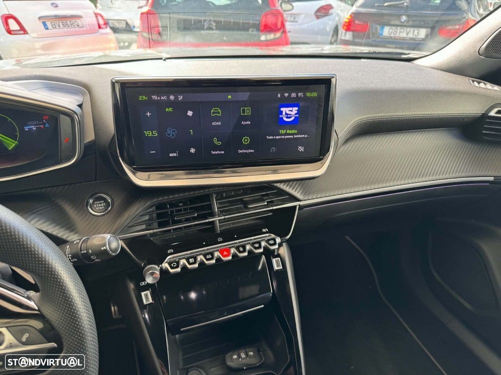 Peugeot 2008 1.2 PureTech GT EAT8 - 16