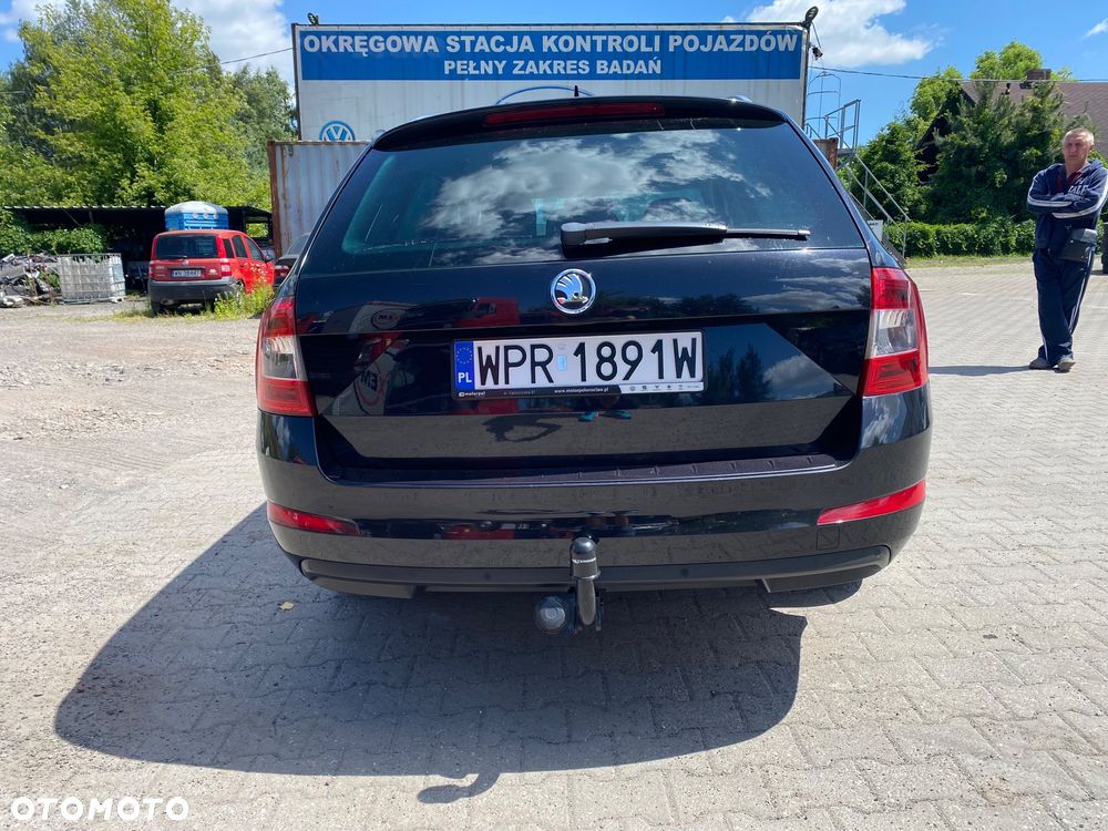 Skoda Octavia 1.6 TDI Ambition - 8