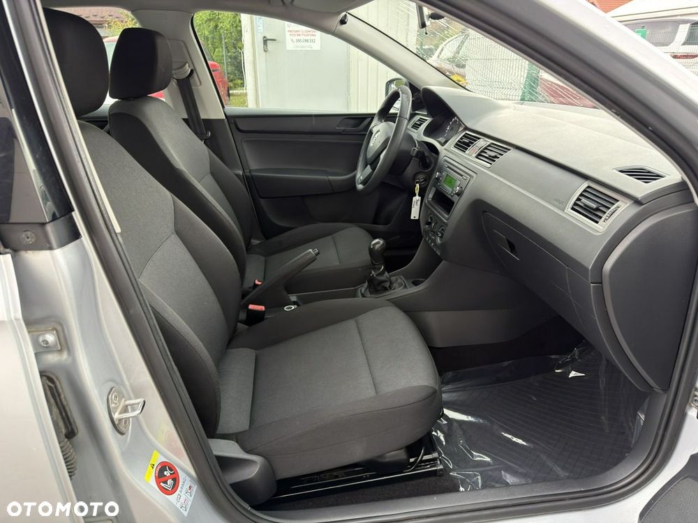Skoda RAPID - 12