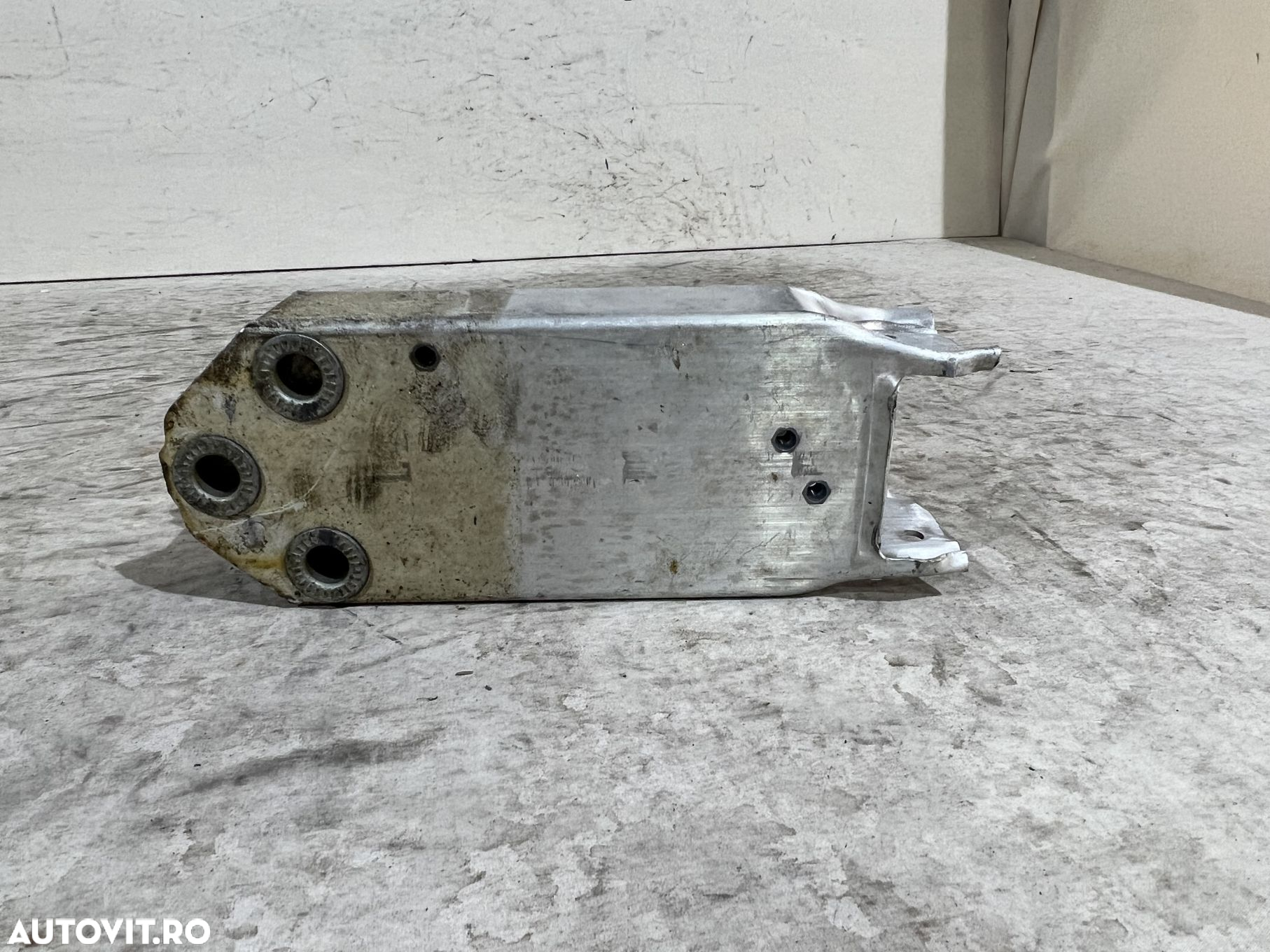 Cap lonjeron stanga, armatura BMW seria 5, F10, F11, F07, 2010, 2011, 2012, 2013, 2014, 2015, 2016, cod origine OE 3084CH3292 - 4