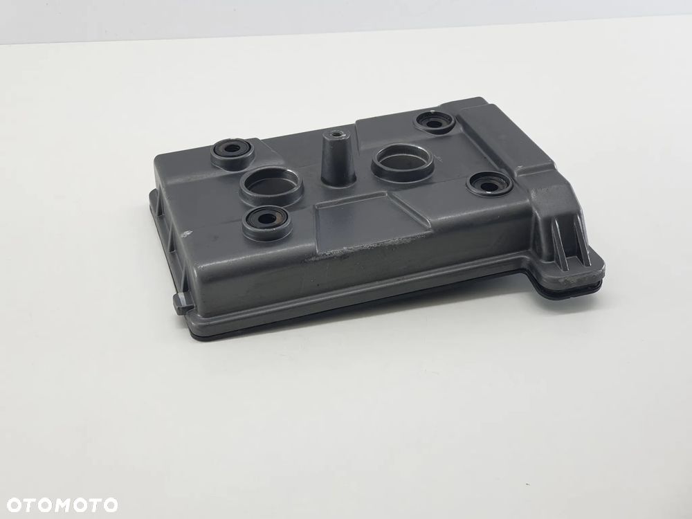 DEKIEL POKRYWA GLOWICY USZCZELKA  BENELLI 302 - 3